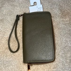 NWT- A New Day Wristlet/Wallet/Phone Holder- Army/Olive Green